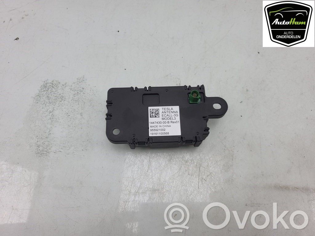 Tesla Model 3 Antenos stiprintuvas 