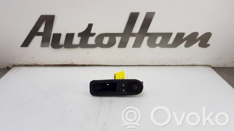 Renault Twingo II Elektrisko logu slēdzis 