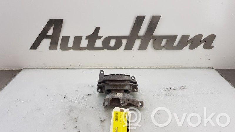 Skoda Fabia Mk3 (NJ) Engine mount bracket 