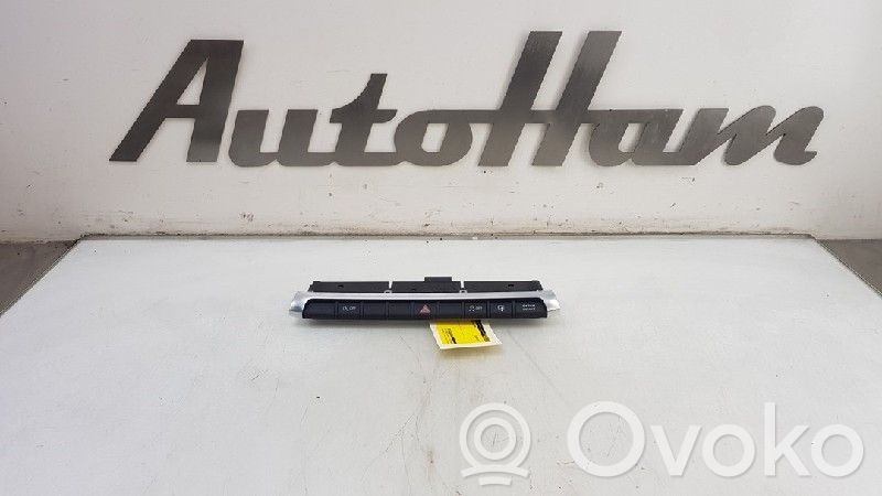 Audi A3 S3 8V Interrupteur feux de détresse