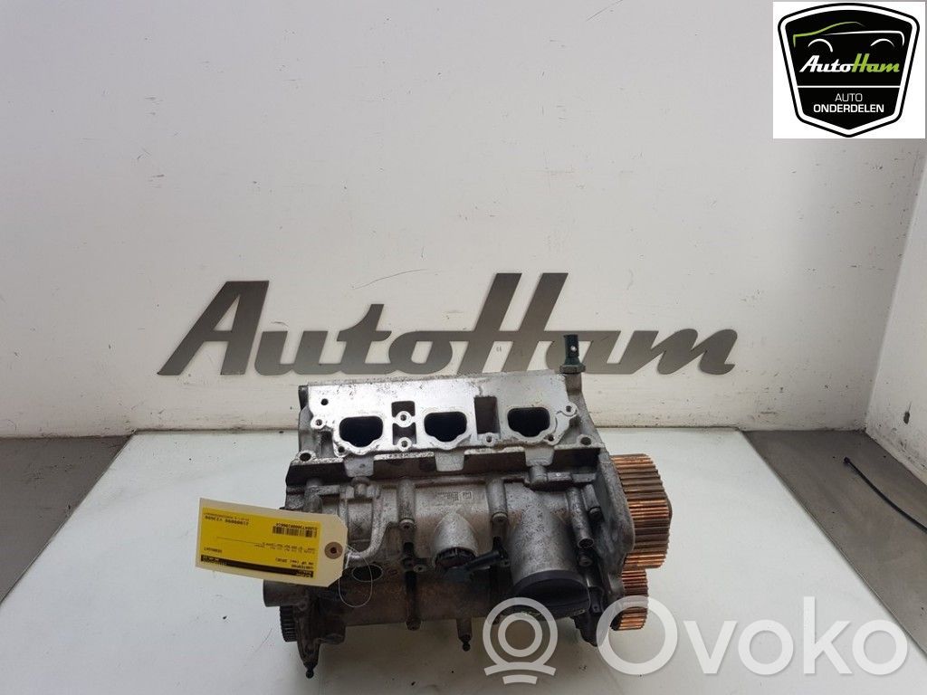 Volkswagen Up Engine head 