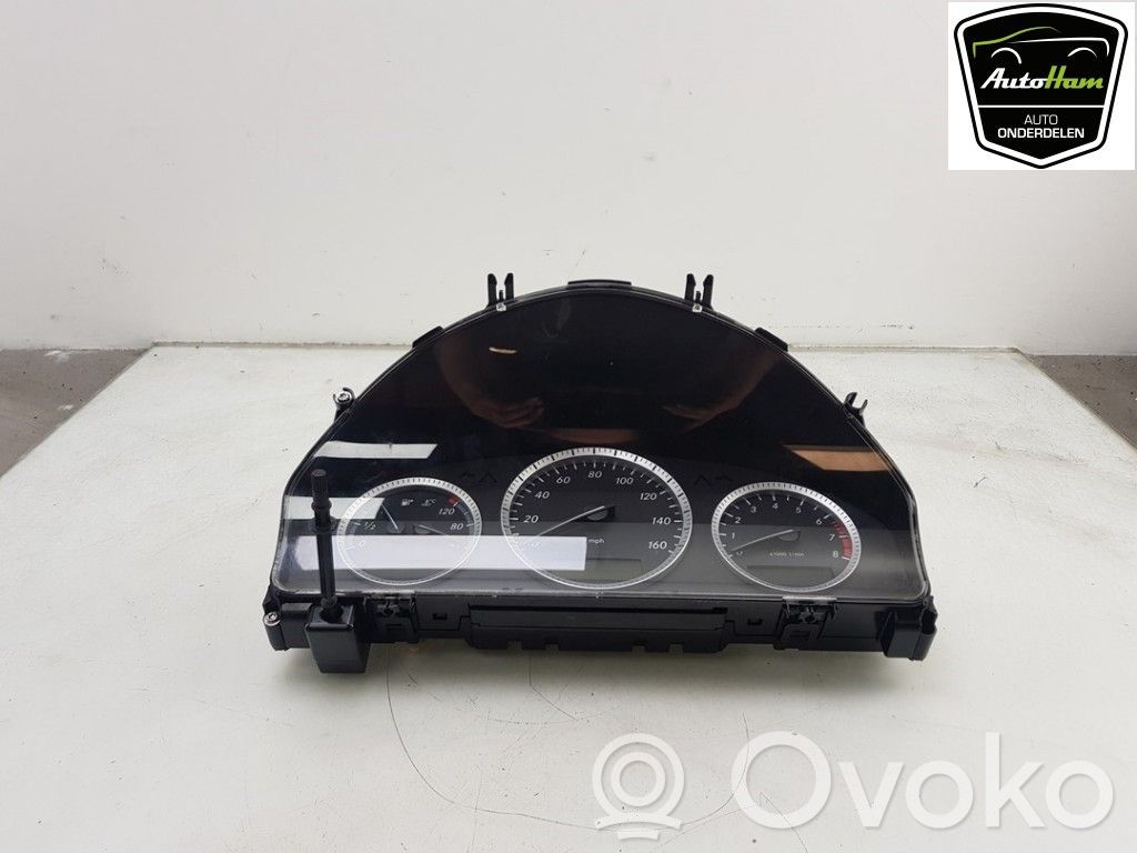 Mercedes-Benz C W204 Tachimetro (quadro strumenti)
