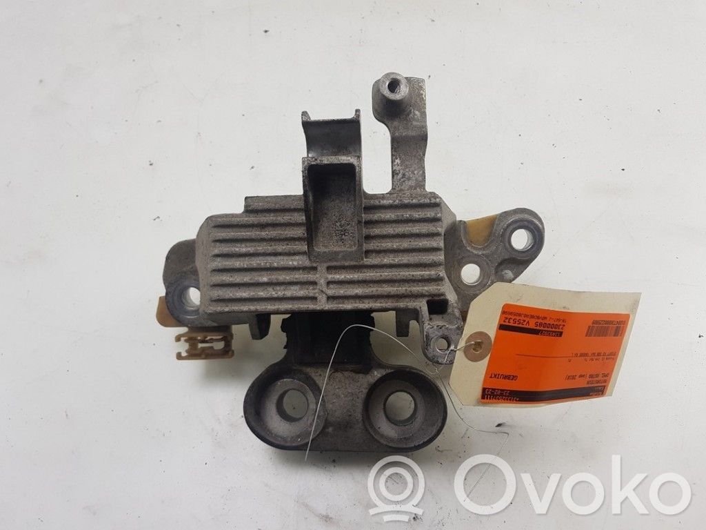 Opel Astra K Engine mount bracket 