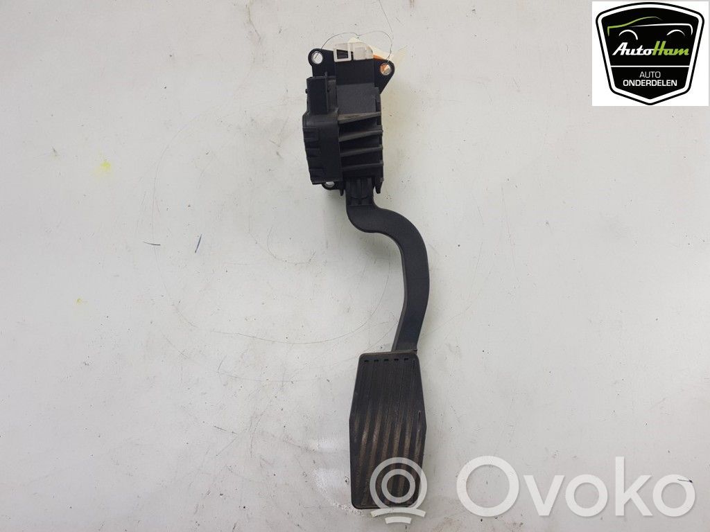 Opel Corsa D Accelerator throttle pedal 