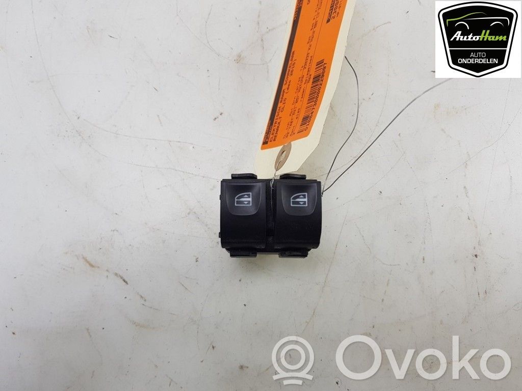 Renault Clio IV Electric window control switch 