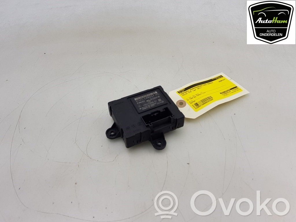 Volvo V70 Door central lock control unit/module 