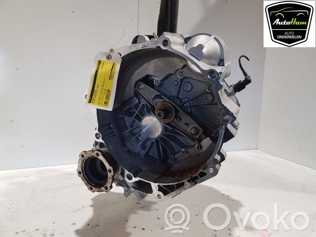 Skoda Scala Manualna 6-biegowa skrzynia biegów 