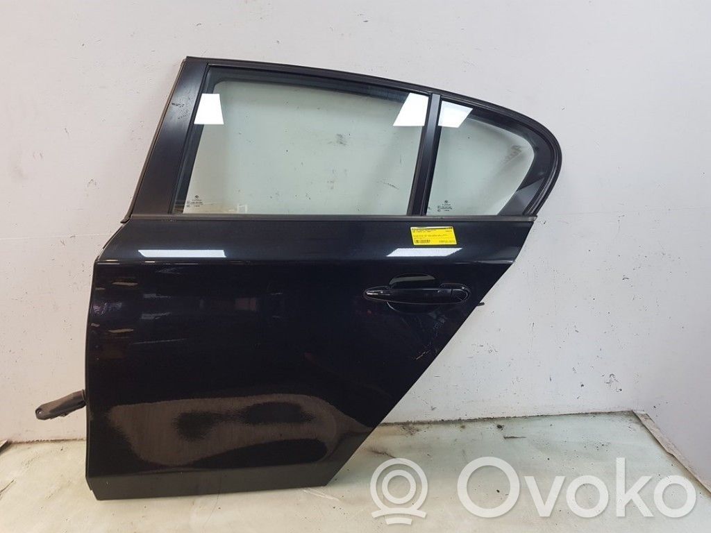 BMW 1 E81 E87 Galinės durys 