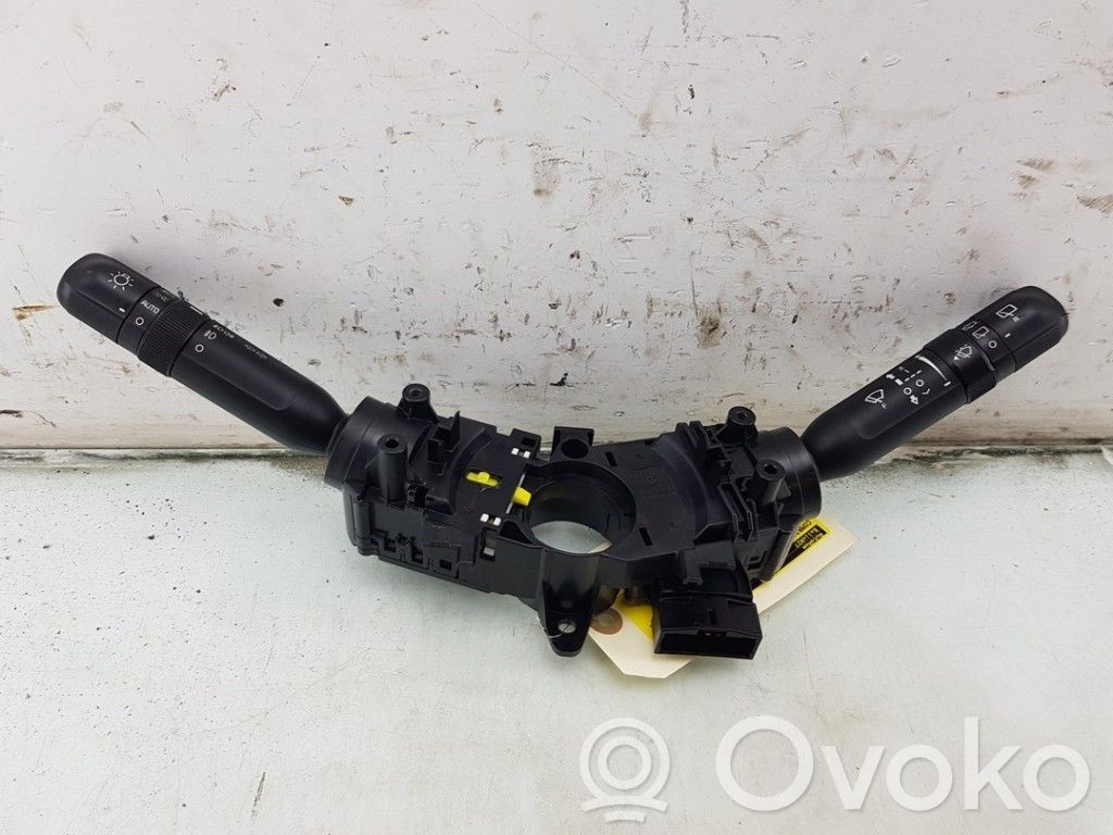 KIA Picanto Steering wheel buttons/switches 