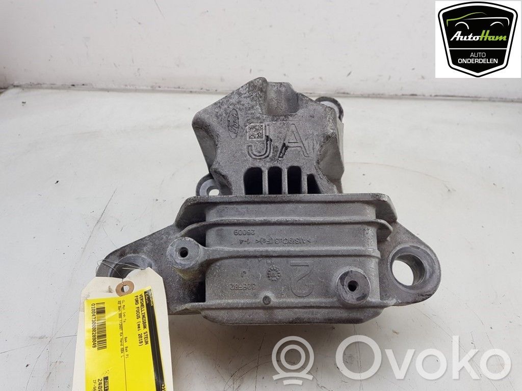 Ford Focus Gearbox mounting bracket 
