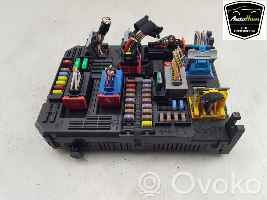 Opel Corsa F Fuse box set 