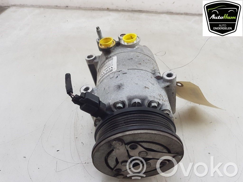 Volvo V40 Kompresor / Sprężarka klimatyzacji A/C 