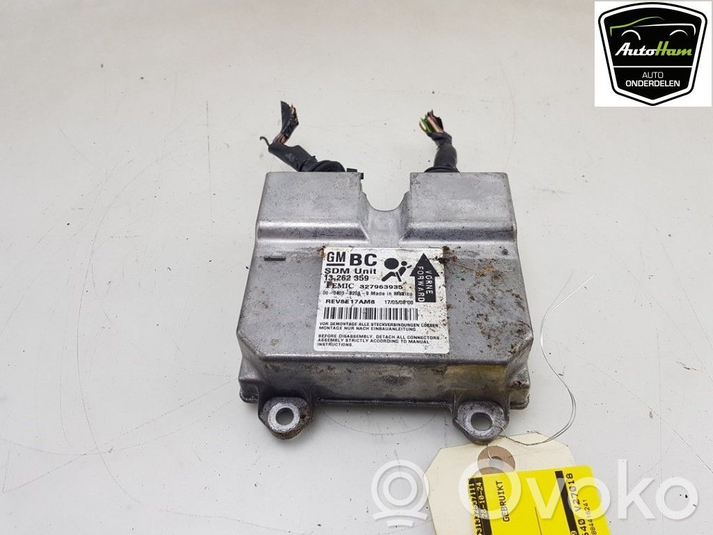 Airbag control unit/module   13262359,13367438,13262359,13283818,13367438