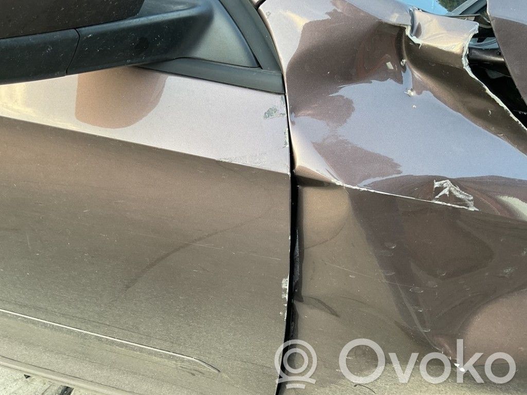 Skoda Rapid (NH) Дверь 