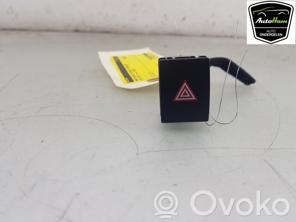 Hazard light switch   93790G5000,93790G5000