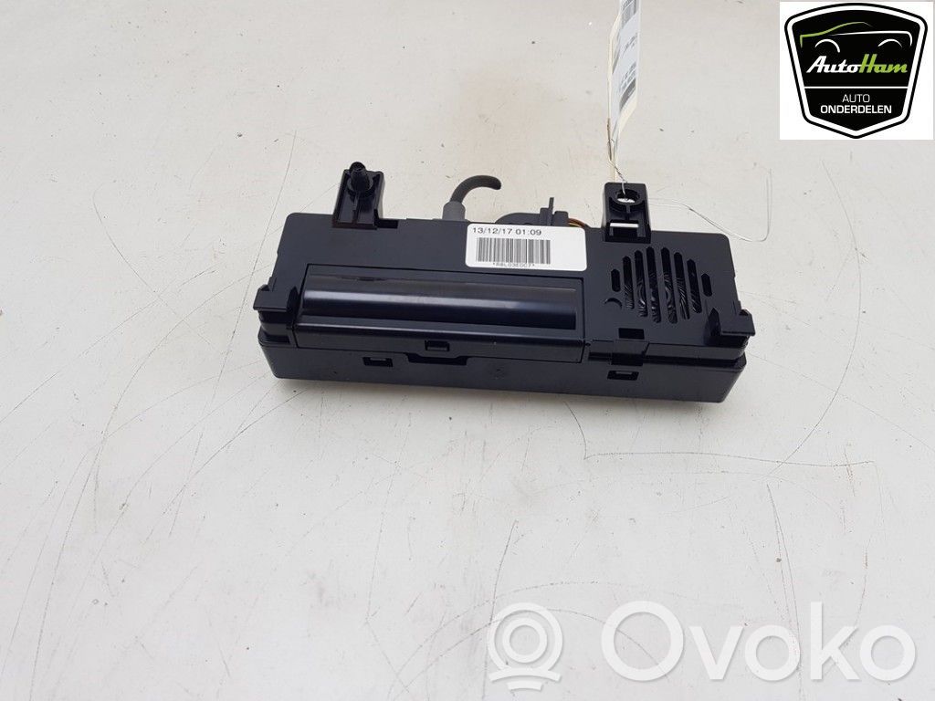 Peugeot 208 I Phone control unit/module 
