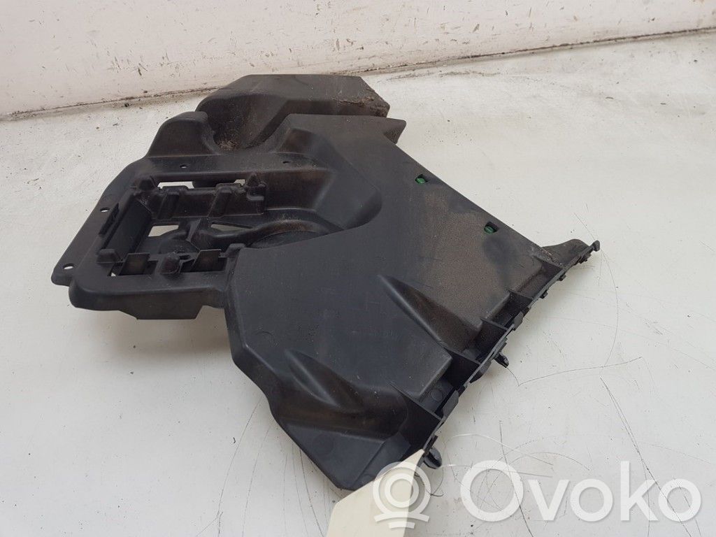 Volvo V40 Uchwyt / Mocowanie zderzaka tylnego