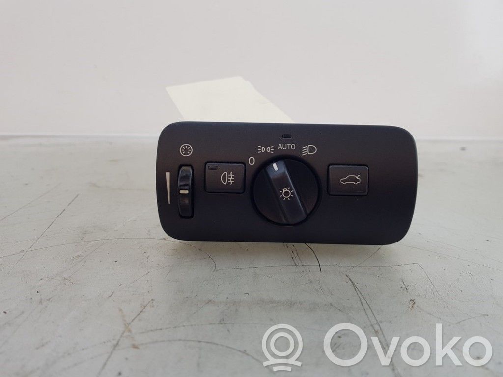 Volvo V40 Light switch 