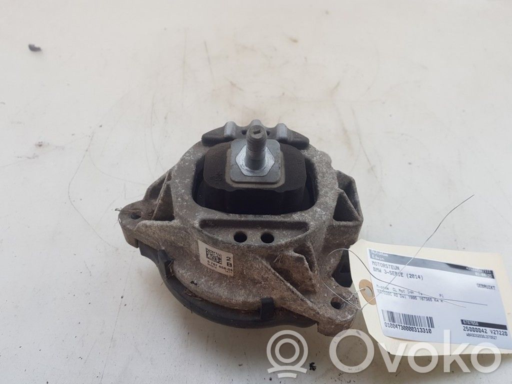 BMW 3 F30 F35 F31 Engine mount bracket 