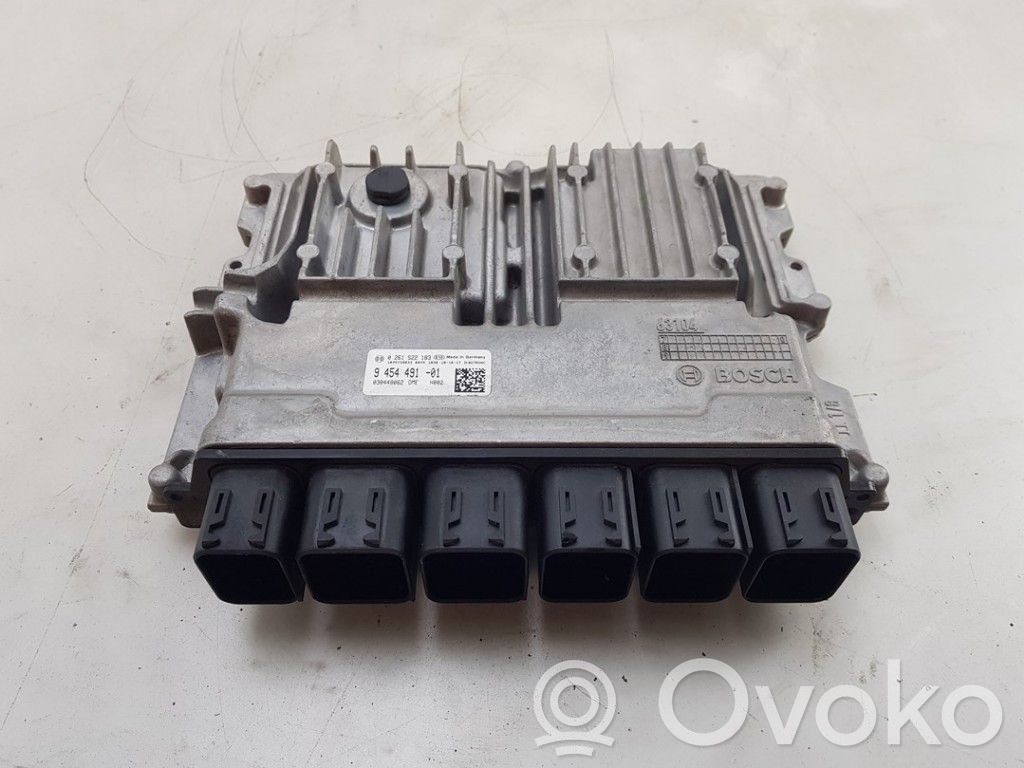 BMW 5 G30 G31 G38 Engine control unit/module