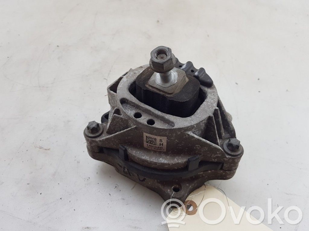 BMW 4 F32 F33 Supporto di montaggio del motore 