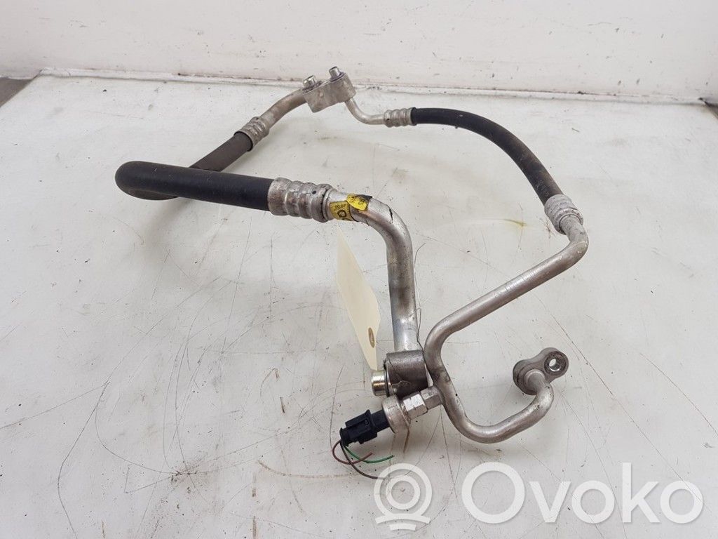 Opel Astra K Ilmastointilaitteen putki (A/C) 