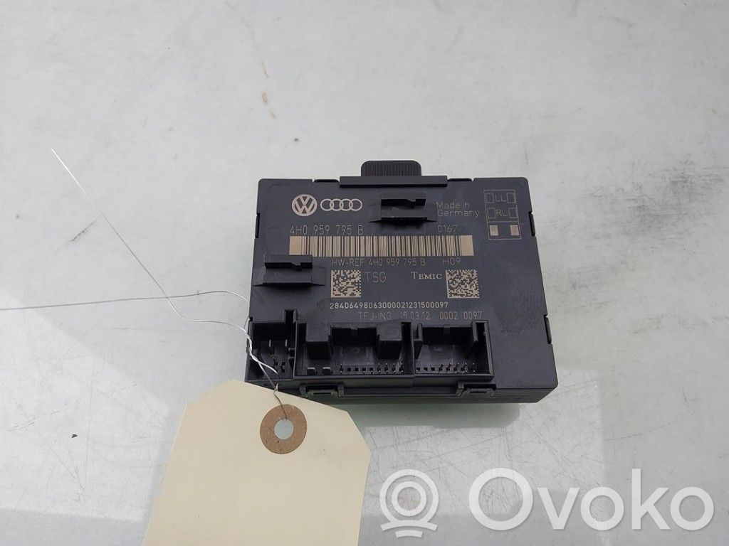 Volkswagen Touareg II Door central lock control unit/module 