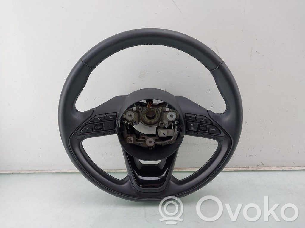 Toyota Yaris XP210 Kierownica 