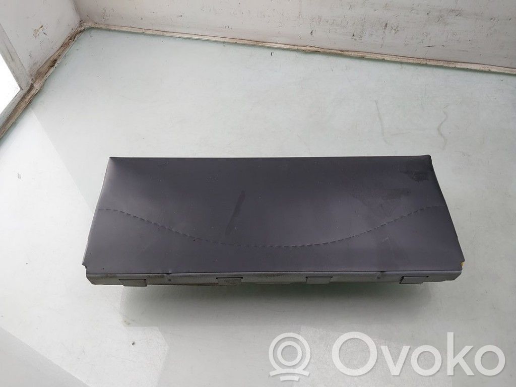 Volkswagen Golf VII Airbag pentru genunchi 