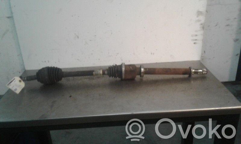 Renault Clio III Arbre d'entraînement avant