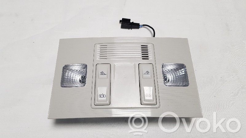 Volkswagen Polo VI Światło fotela przedniego 