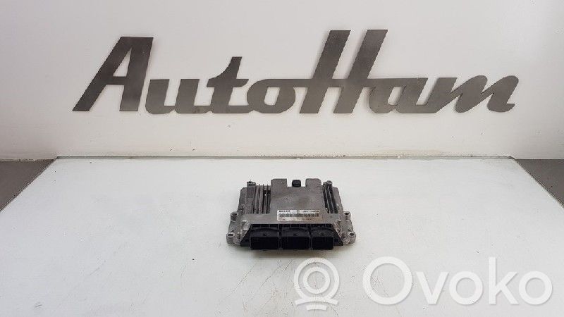 Unidad de control/módulo del motor   0281015323,8200726880,0281015323,8200726880