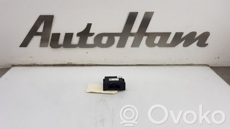 Opel Astra K Gateway control module 