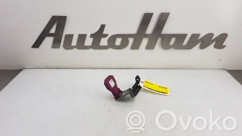 Audi Q2 - Antena GPS 