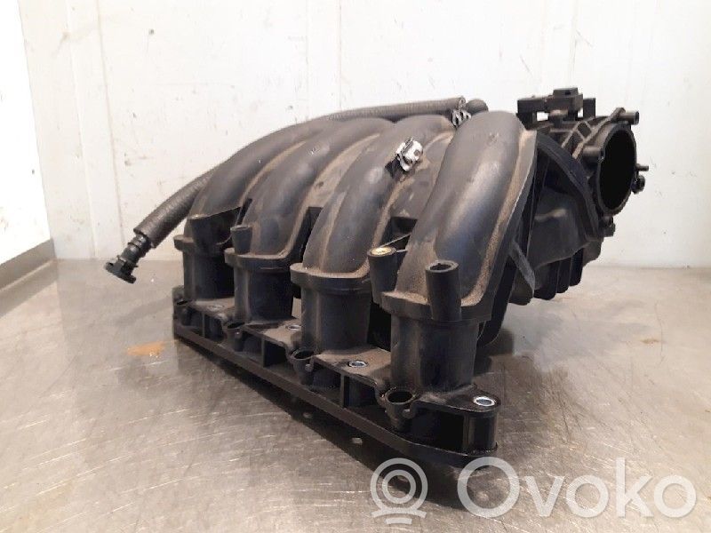 BMW 1 E81 E87 Intake manifold 