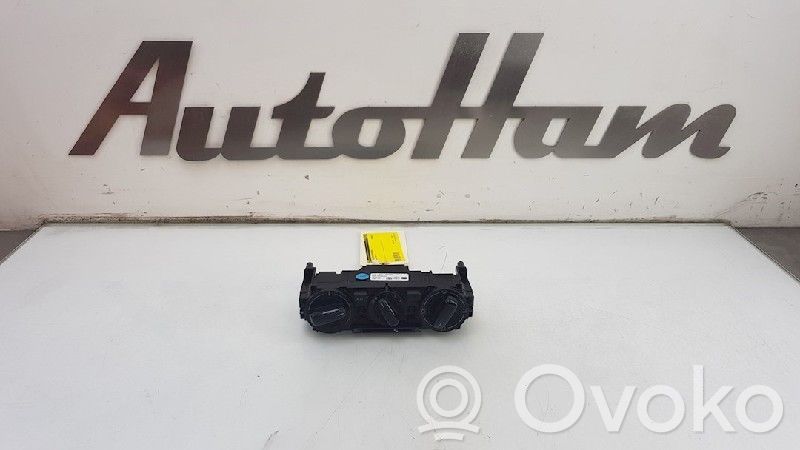 Volkswagen Up Climate control unit 