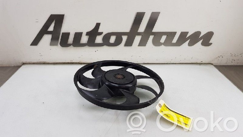 Ford Kuga II Ventiliatoriaus sparnuotė 