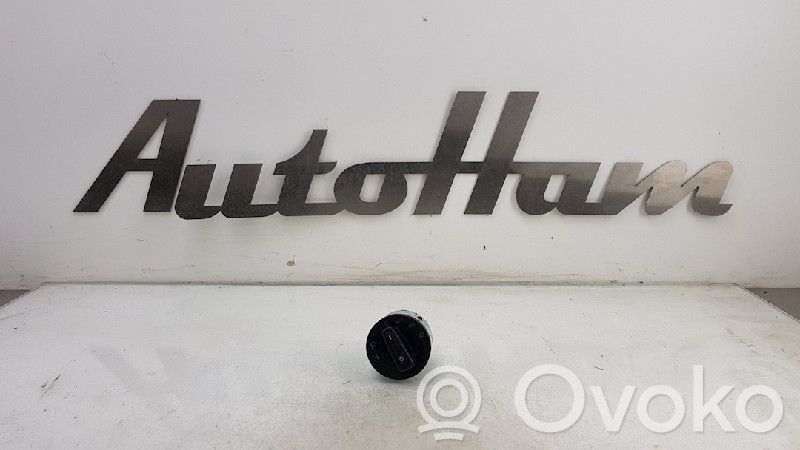Skoda Fabia Mk3 (NJ) Light switch 