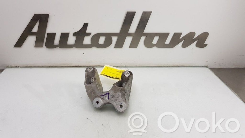 Opel Karl Gearbox mounting bracket 