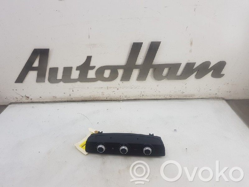 Audi Q2 - Climate control unit 