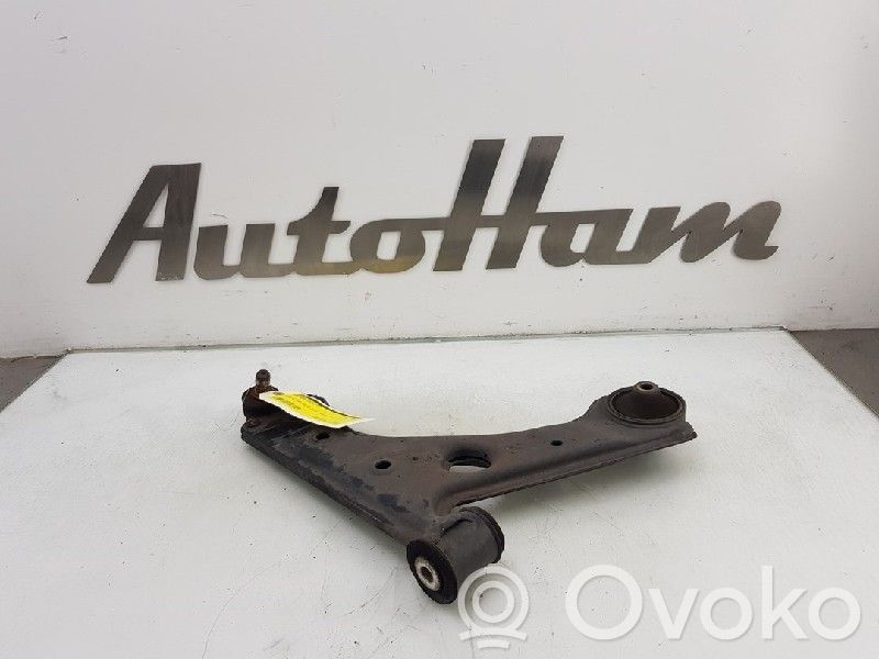Opel Adam Рычаг 
