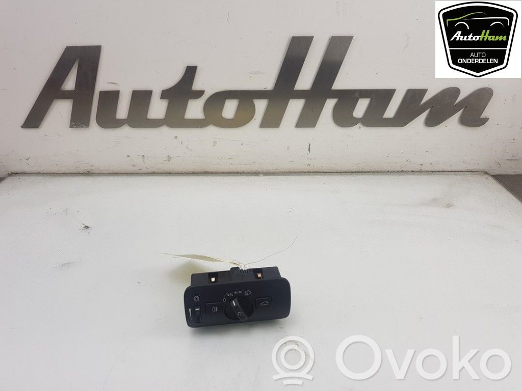 Volvo V40 Light switch 