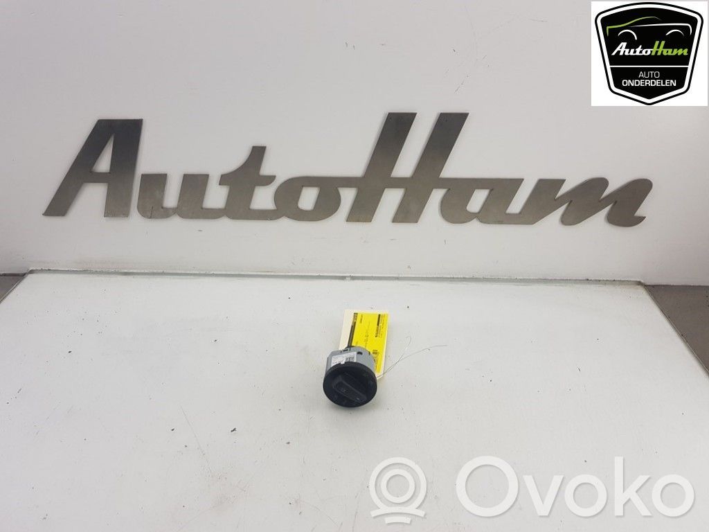 Skoda Octavia Mk3 (5E) Light switch 