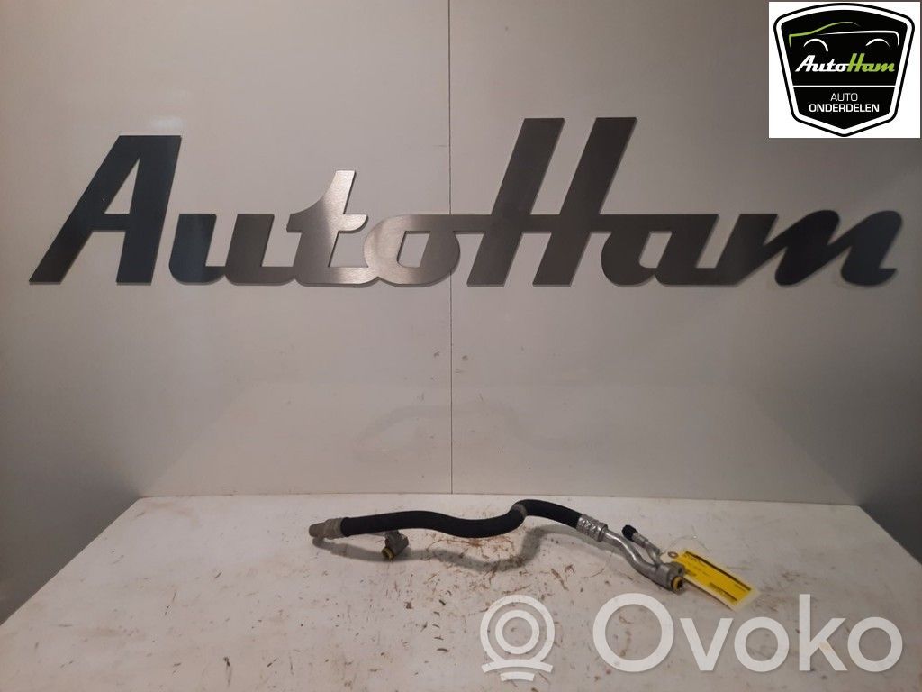 BMW 3 E90 E91 Ilmastointilaitteen putki (A/C) 