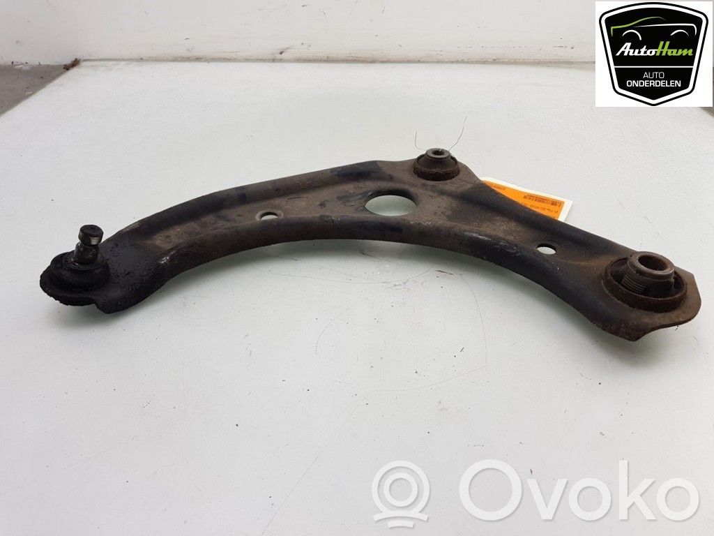 Nissan Micra C+C Querlenker vorne 