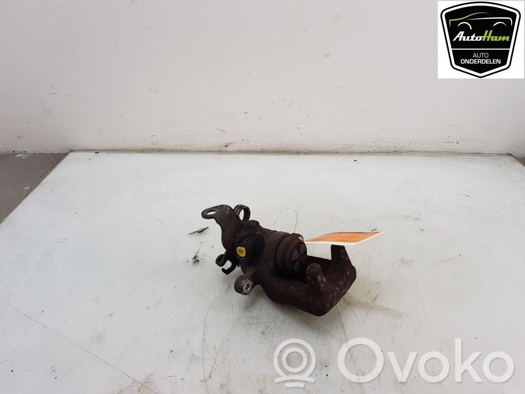 Opel Corsa E Задний суппорт 