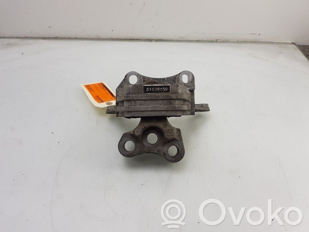 Alfa Romeo Giulietta Gearbox mounting bracket 