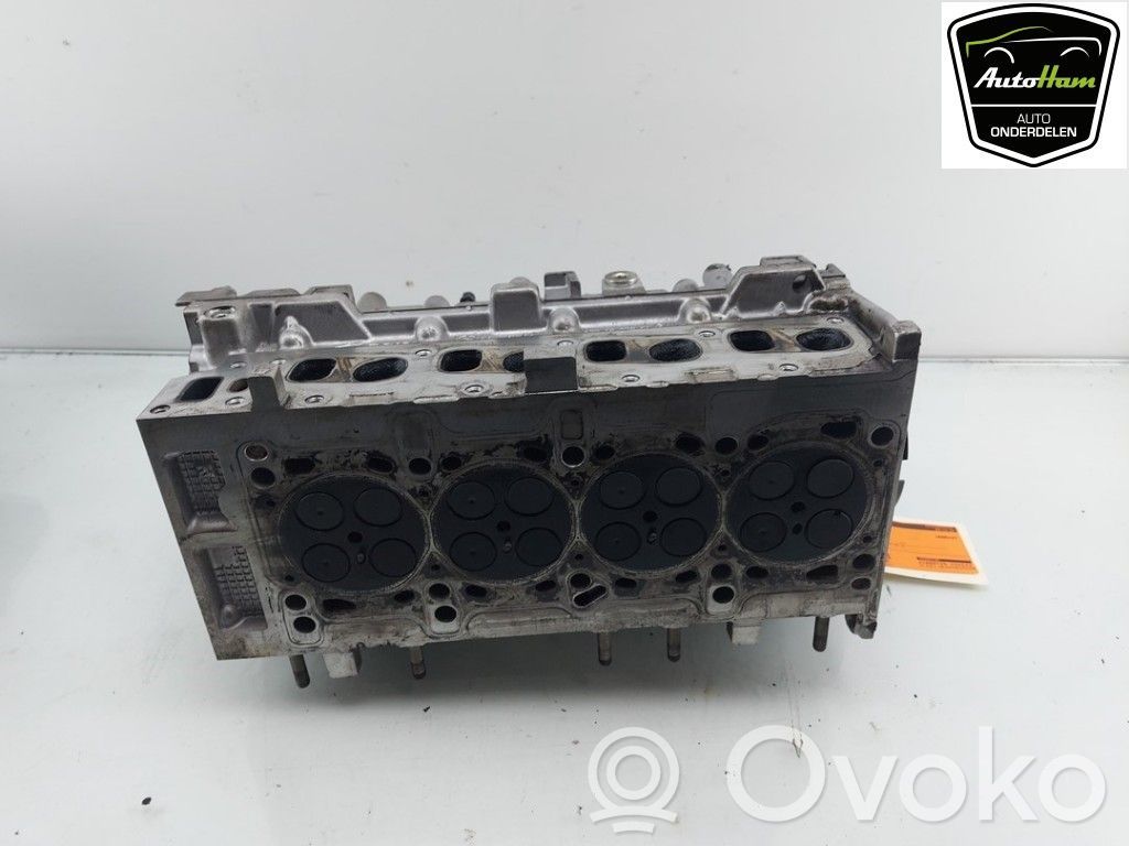 Opel Corsa E Engine head 