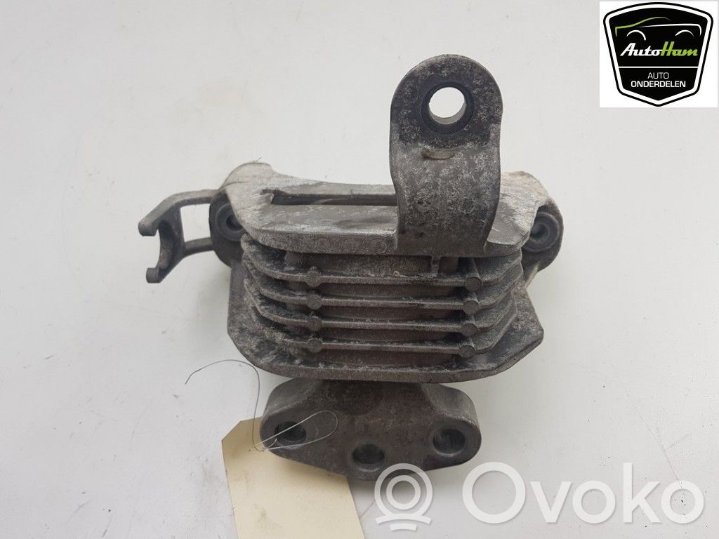 Opel Zafira C Engine mount bracket 