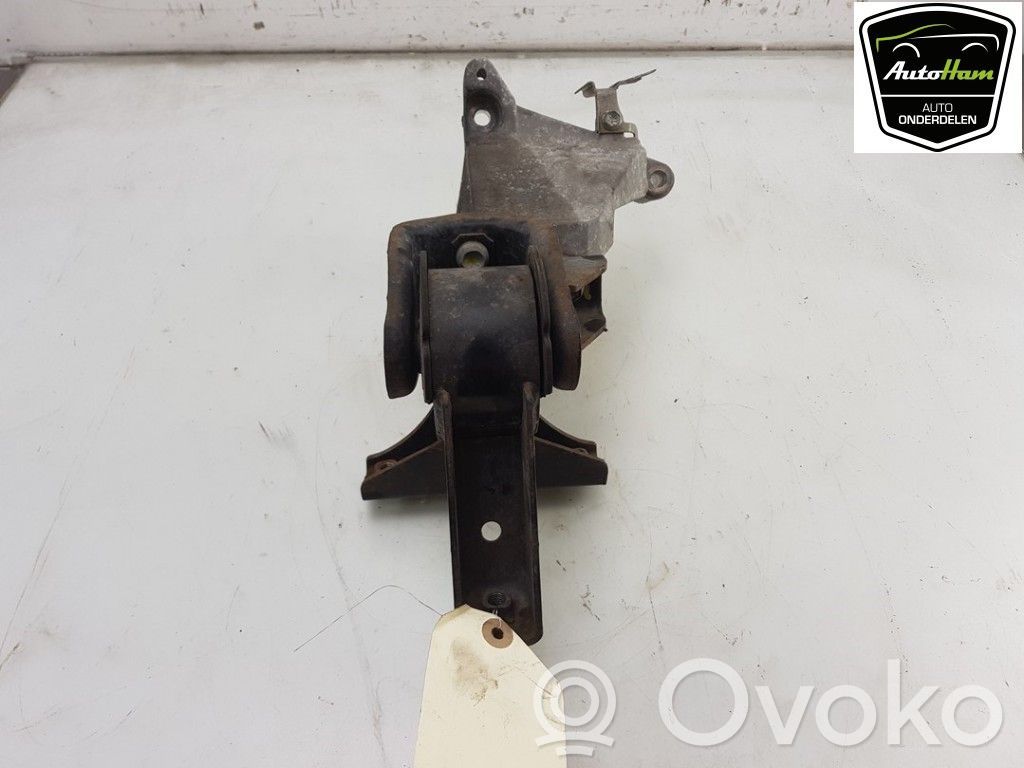 Suzuki Swift II Gearbox mounting bracket 